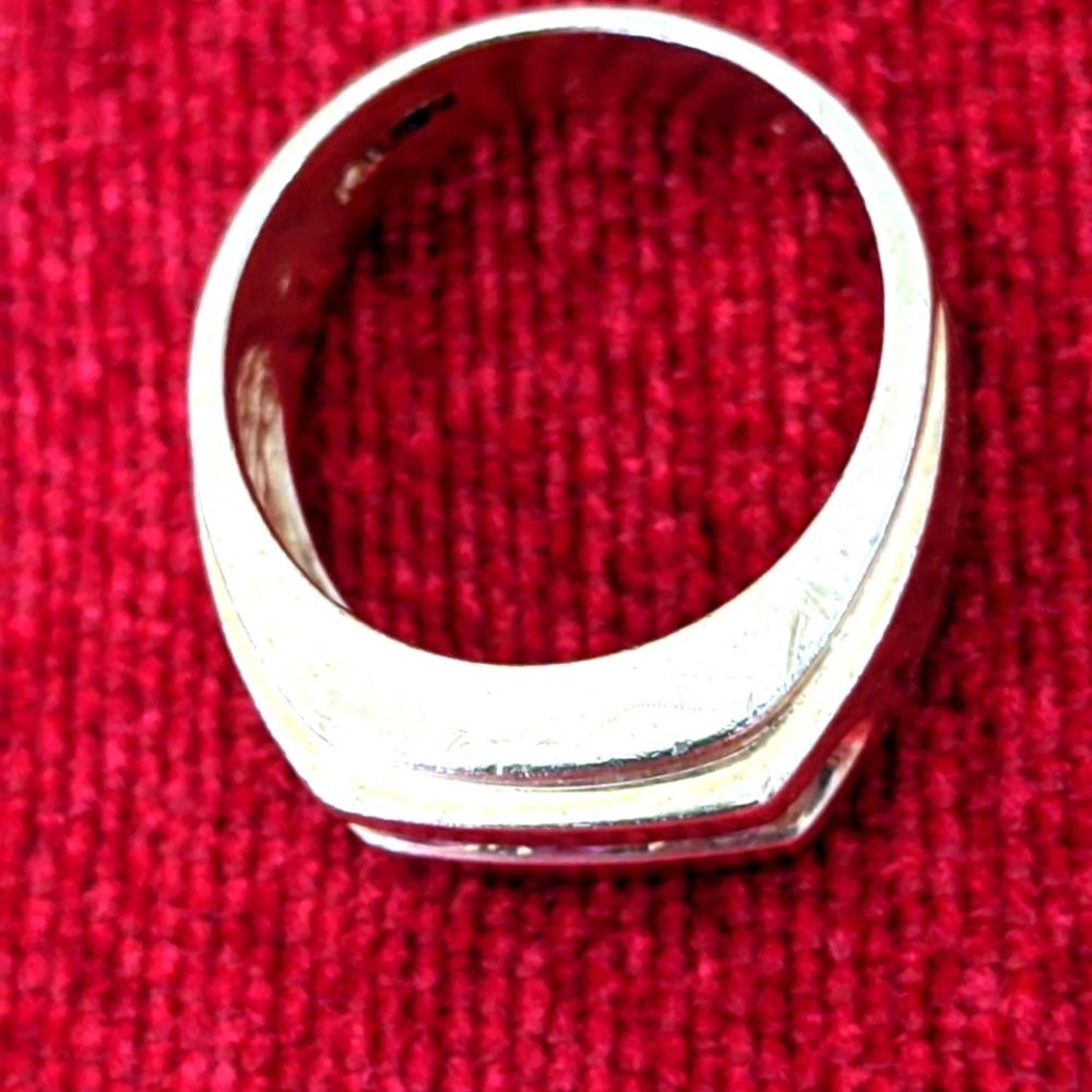 14K ๐ GOLD MEN'S DIAMONDS SIGNET RING - Picture 9 of 11